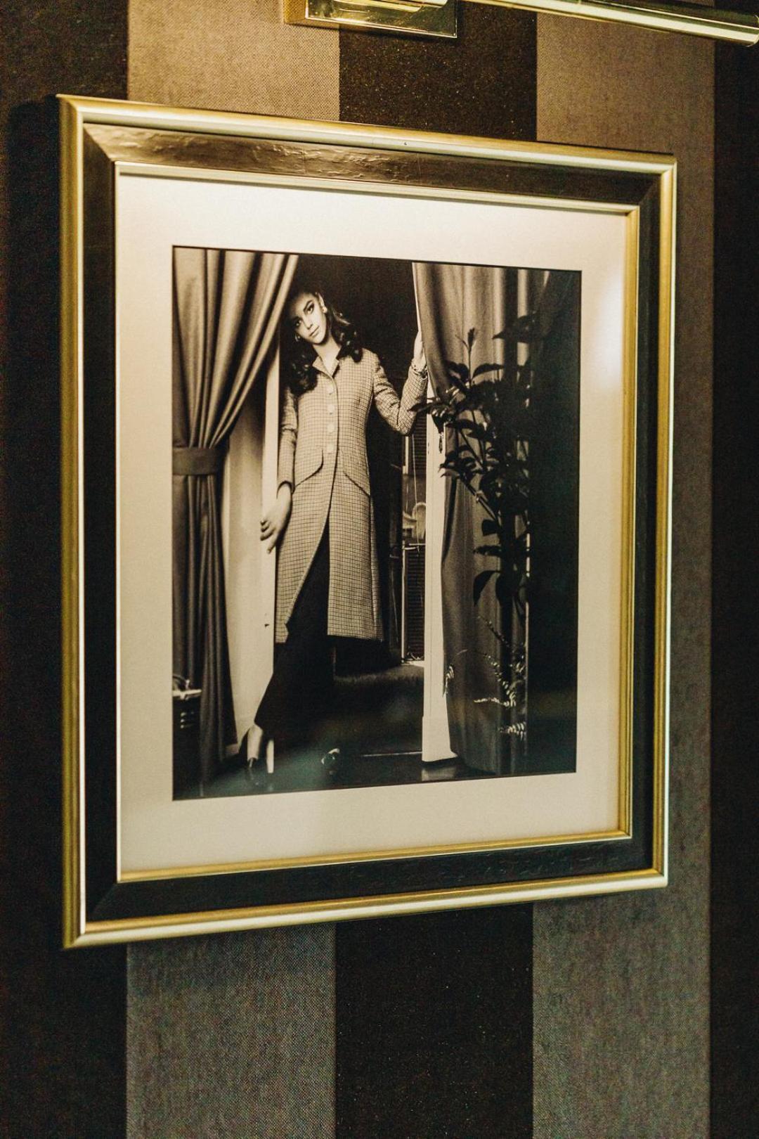 ביסטר The Chesterton Hotel מראה חיצוני תמונה