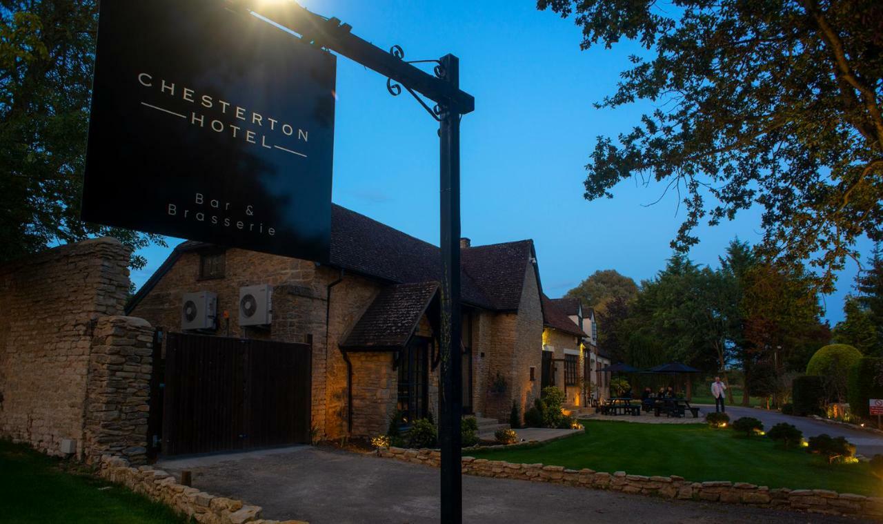 ביסטר The Chesterton Hotel מראה חיצוני תמונה
